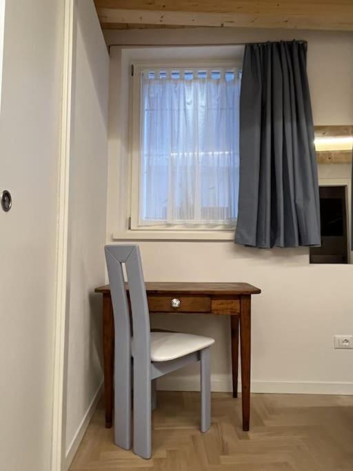 סאלו La Piccola Casa Al Lago - Intera Casa Con 3 Camere E 2 Box מראה חיצוני תמונה