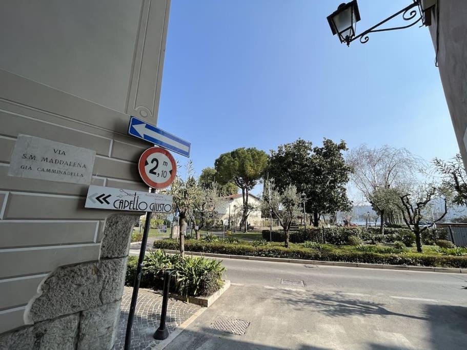 סאלו La Piccola Casa Al Lago - Intera Casa Con 3 Camere E 2 Box מראה חיצוני תמונה