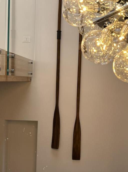 סאלו La Piccola Casa Al Lago - Intera Casa Con 3 Camere E 2 Box מראה חיצוני תמונה