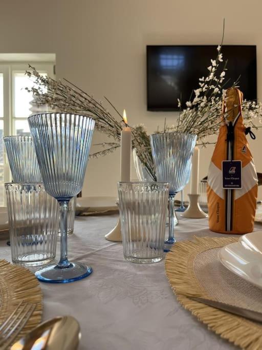 סאלו La Piccola Casa Al Lago - Intera Casa Con 3 Camere E 2 Box מראה חיצוני תמונה